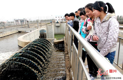 河南省焦作市武陟县覃怀中学的学生了解污水处