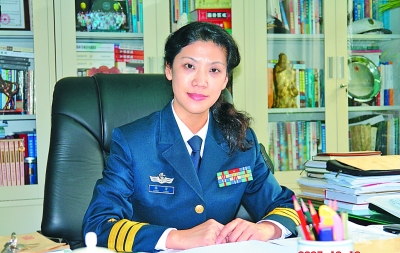 国防大学教授梁芳年龄图片